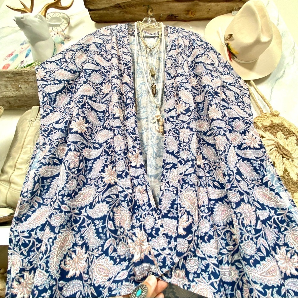 Beautiful boho Cape w resort vacay beach vibe